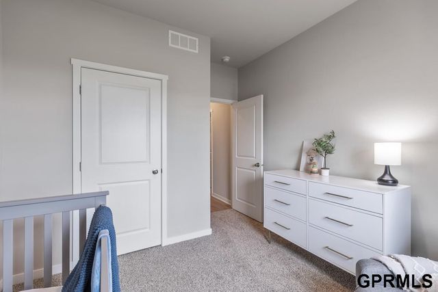 12617 S 206th Street, Gretna, NE 68028