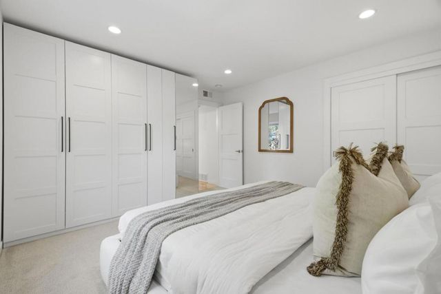 445 Oak Grove Avenue 9, Menlo Park, CA 94025