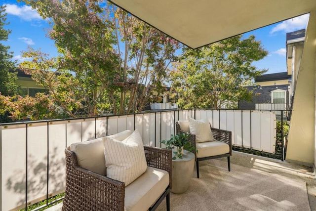 445 Oak Grove Avenue 9, Menlo Park, CA 94025