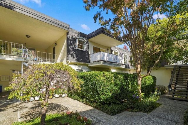 445 Oak Grove Avenue 9, Menlo Park, CA 94025