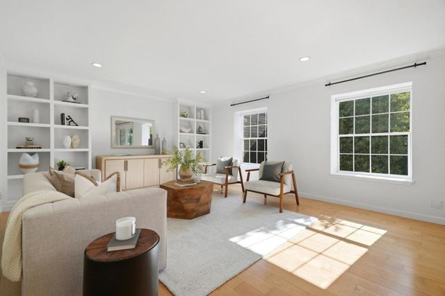 445 Oak Grove Avenue 9, Menlo Park, CA 94025