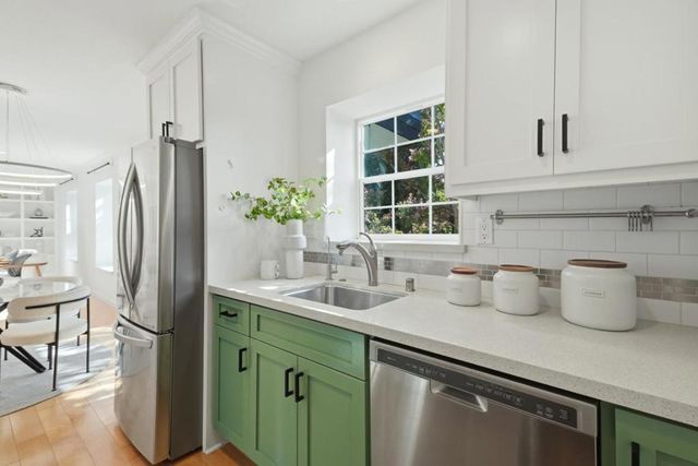 445 Oak Grove Avenue 9, Menlo Park, CA 94025