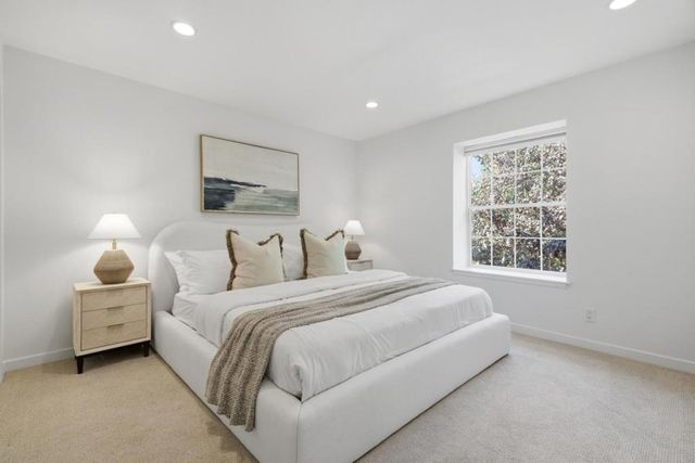 445 Oak Grove Avenue 9, Menlo Park, CA 94025