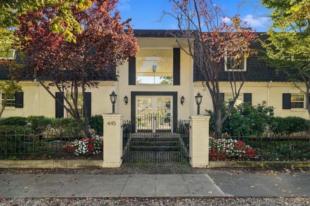 445 Oak Grove Avenue 9, Menlo Park, CA 94025