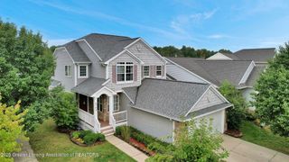 6784 Cotswald Drive, Grand Ledge, MI 48837