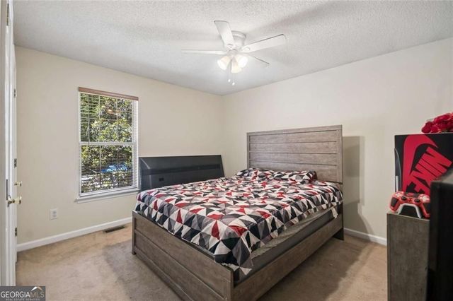 408 Strathmore Drive, Sharpsburg, GA 30277