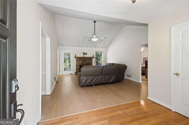 408 Strathmore Drive, Sharpsburg, GA 30277