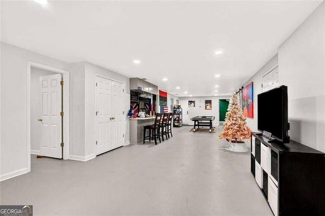 408 Strathmore Drive, Sharpsburg, GA 30277
