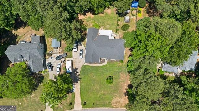 408 Strathmore Drive, Sharpsburg, GA 30277