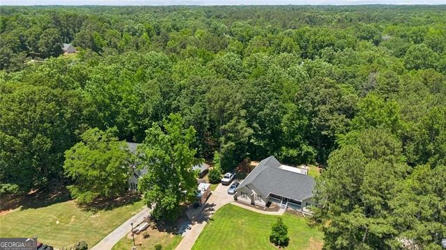 408 Strathmore Drive, Sharpsburg, GA 30277