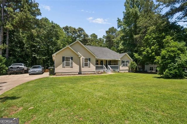 408 Strathmore Drive, Sharpsburg, GA 30277