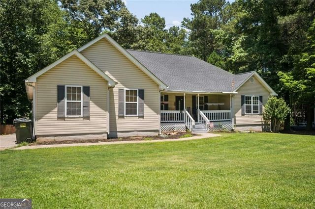 408 Strathmore Drive, Sharpsburg, GA 30277