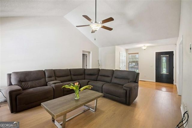 408 Strathmore Drive, Sharpsburg, GA 30277