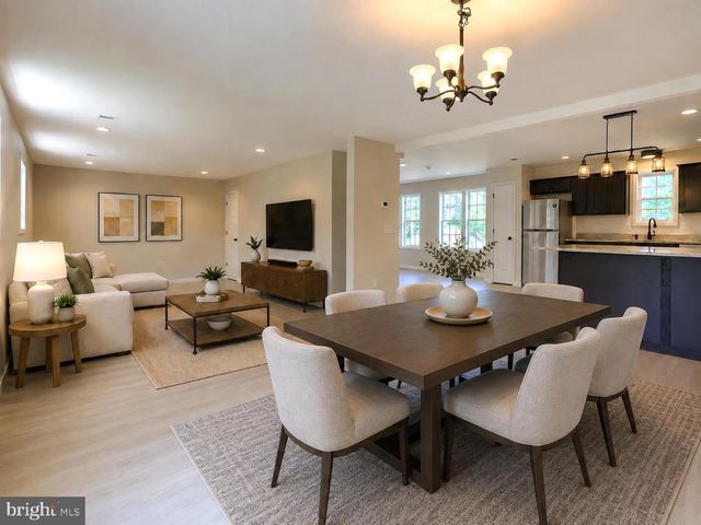 1999 DIGHTON ST, Camp Hill, PA 17011