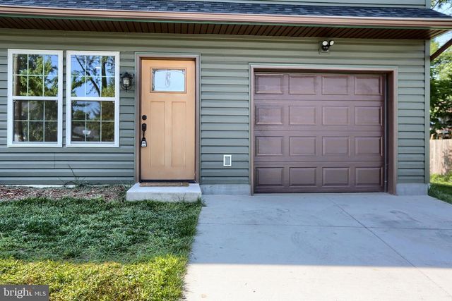 1999 DIGHTON ST, Camp Hill, PA 17011