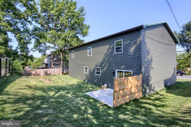 1999 DIGHTON ST, Camp Hill, PA 17011