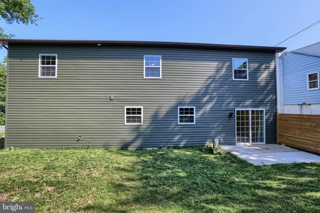 1999 DIGHTON ST, Camp Hill, PA 17011