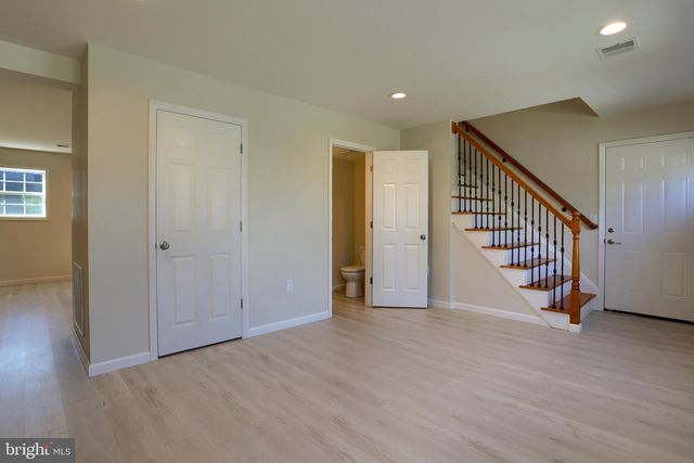 1999 DIGHTON ST, Camp Hill, PA 17011