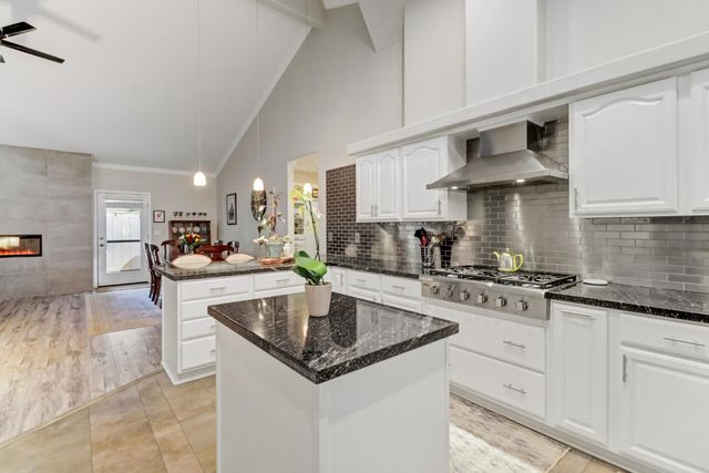 101 Morning Dove Ln, Folsom, CA 95630