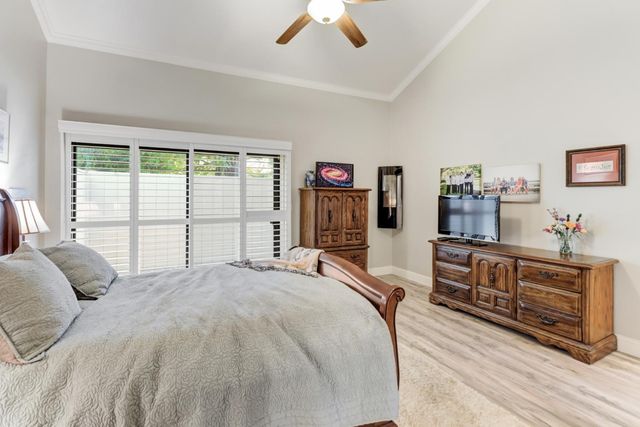 101 Morning Dove Ln, Folsom, CA 95630