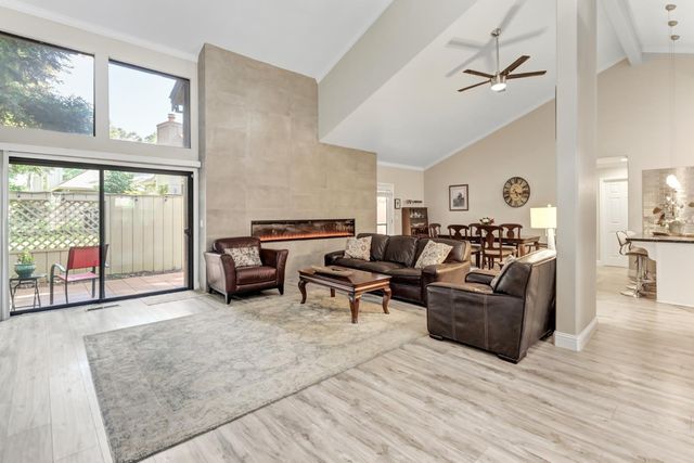 101 Morning Dove Ln, Folsom, CA 95630