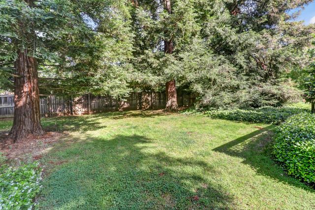 101 Morning Dove Ln, Folsom, CA 95630