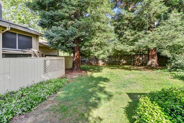 101 Morning Dove Ln, Folsom, CA 95630