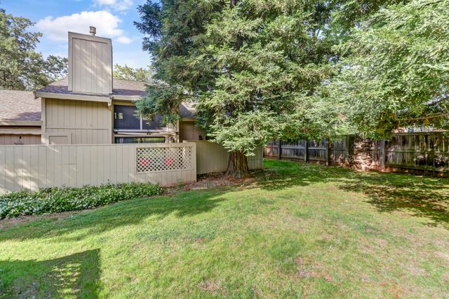 101 Morning Dove Ln, Folsom, CA 95630