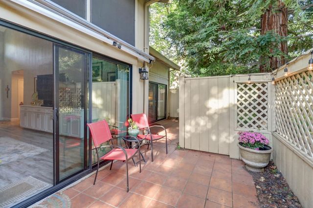 101 Morning Dove Ln, Folsom, CA 95630