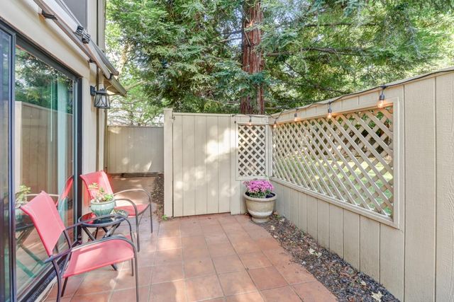 101 Morning Dove Ln, Folsom, CA 95630