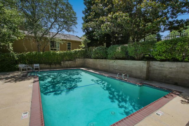 101 Morning Dove Ln, Folsom, CA 95630