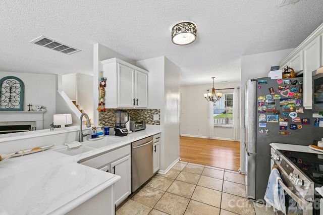 9338 Golden Pond Drive, Charlotte, NC 28269