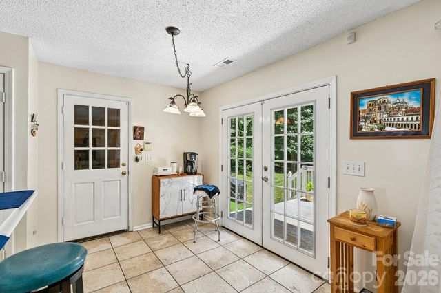 9338 Golden Pond Drive, Charlotte, NC 28269