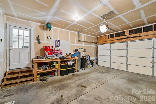 9338 Golden Pond Drive, Charlotte, NC 28269