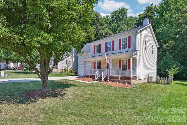 9338 Golden Pond Drive, Charlotte, NC 28269