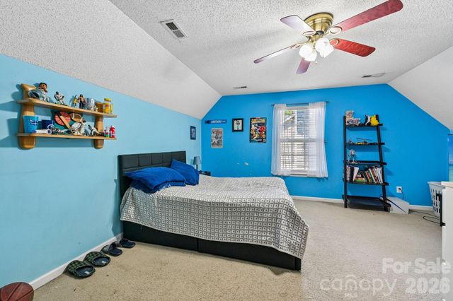 9338 Golden Pond Drive, Charlotte, NC 28269