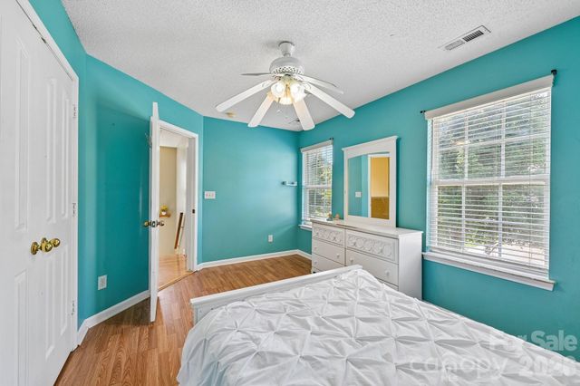 9338 Golden Pond Drive, Charlotte, NC 28269