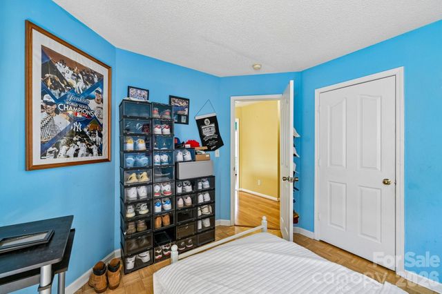 9338 Golden Pond Drive, Charlotte, NC 28269