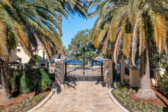 4200 DOWN POINT LANE, Windermere, FL 34786