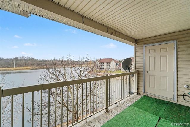 858 Amanda Lane, Pontiac, MI 48340