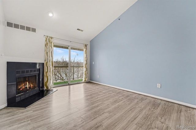 858 Amanda Lane, Pontiac, MI 48340