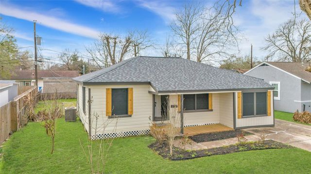 510 Willow Street, Pasadena, TX 77506