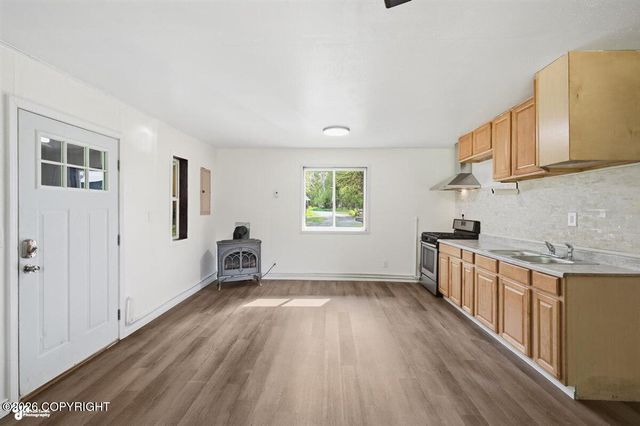 8101 E Gold Bullion Boulevard, Palmer, AK 99645