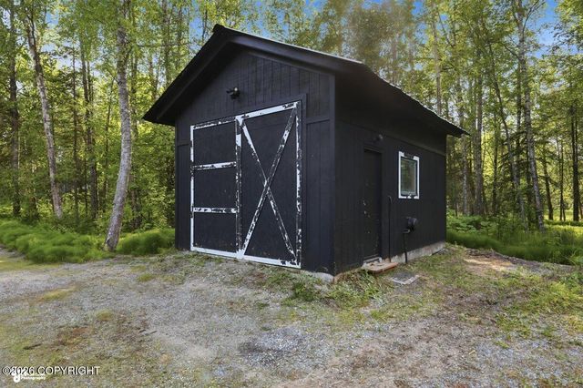 8101 E Gold Bullion Boulevard, Palmer, AK 99645