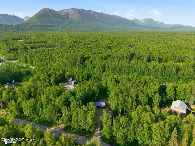 8101 E Gold Bullion Boulevard, Palmer, AK 99645