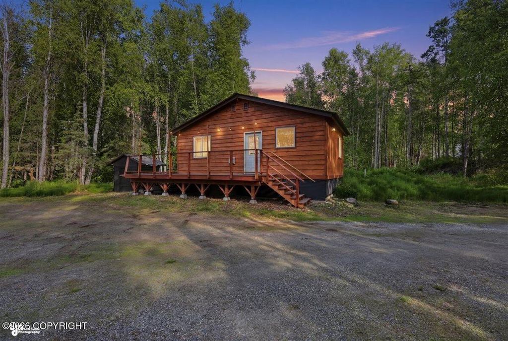 8101 E Gold Bullion Boulevard, Palmer, AK 99645