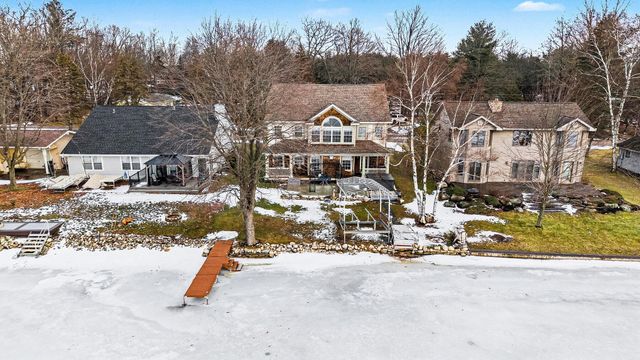 7663 Bay Meadow, Canadian Lakes, MI 49346