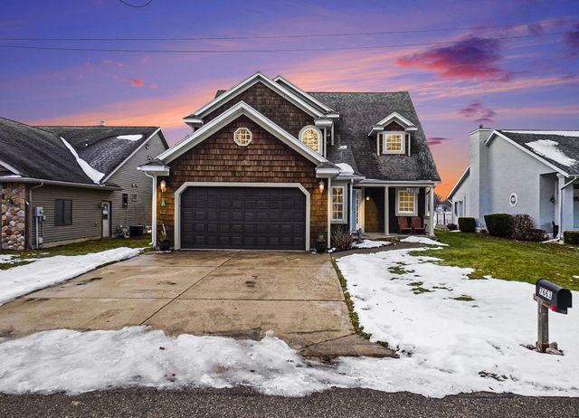 7663 Bay Meadow, Canadian Lakes, MI 49346