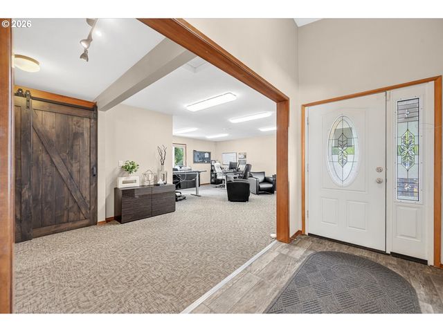 1525 WILLAMETTE FALLS Dr, West Linn, OR 97068