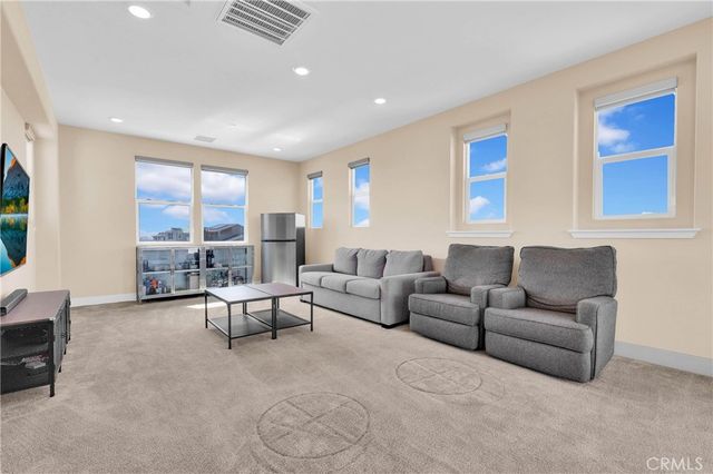 125 Source, Irvine, CA 92618